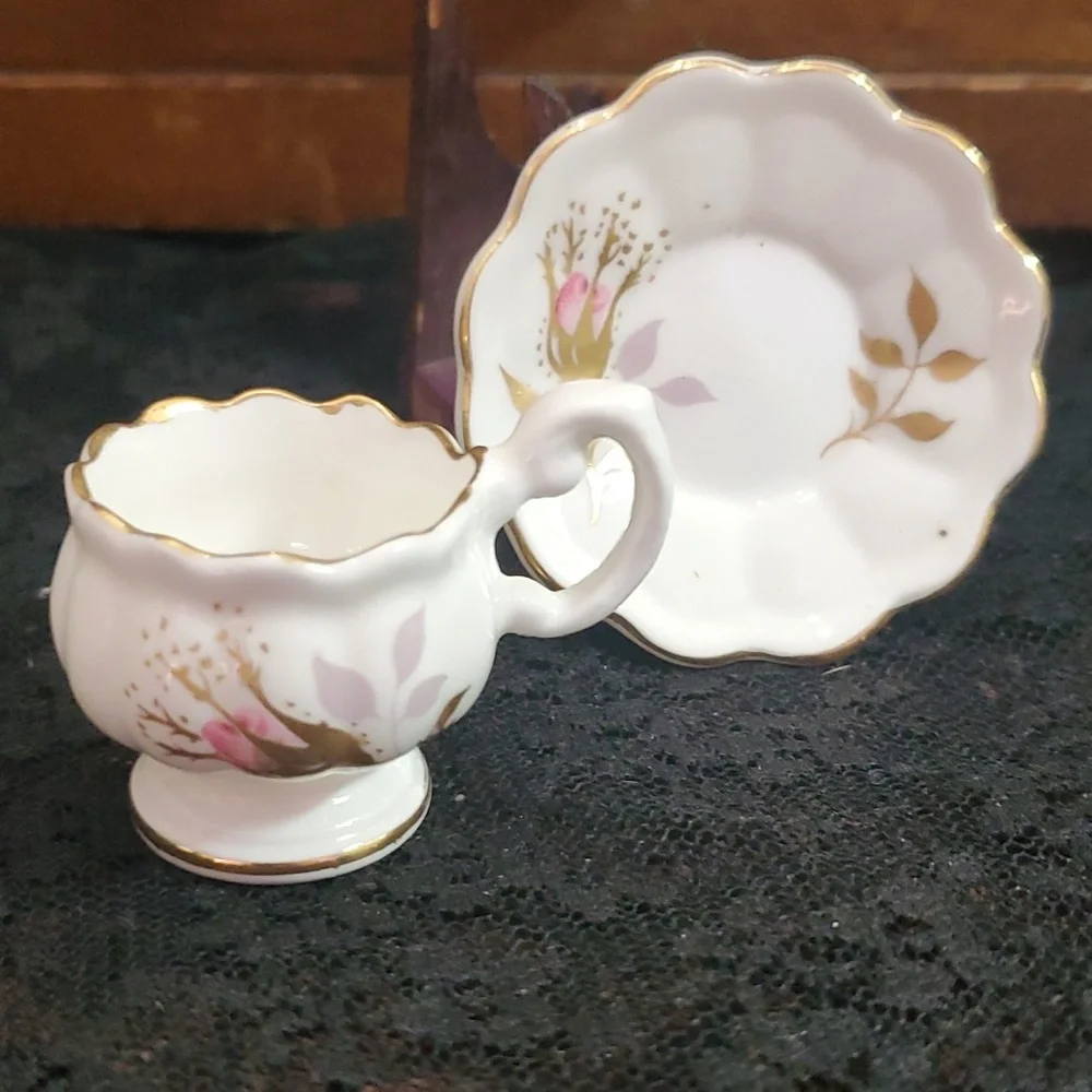 Vintage‎ Mini Tea Cup & Saucer Made in England